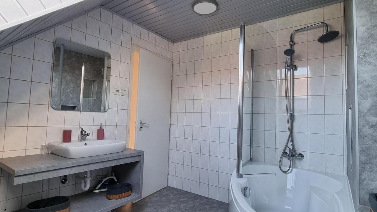 Betti Vendeghaz Apartment Alsopahok Luaran gambar